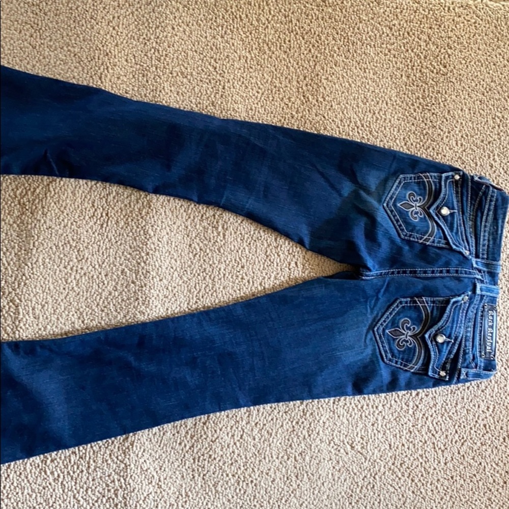 Rock Revival size 27